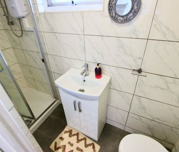 Studio Flat, St. Michael's Terrace, N22 - Photo 3