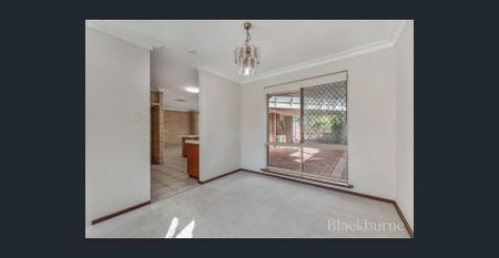 NEAT & TIDY HOME CLOSE TO EVERYTHING! - Photo 4