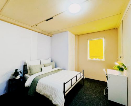 9 McDonald Cres, Sydney - Photo 1