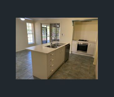 2 Wakefield Ct, Avoca, Qld 4670 - Photo 5