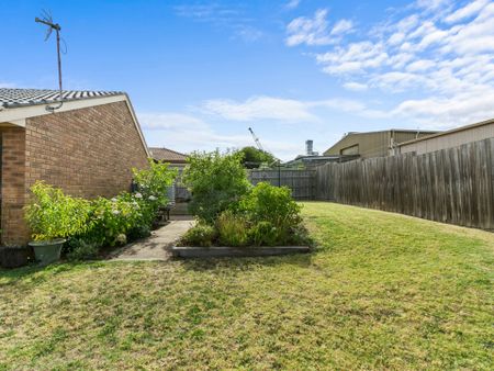 3 Bedroom Home ready to Go! - Photo 4