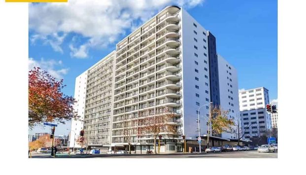 Central Auckland 2BR Gem with Amenities - Photo 1