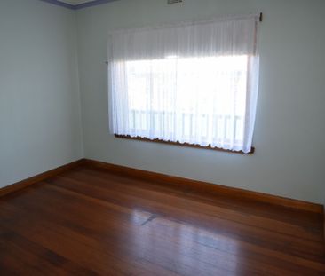 Love Living Here! - Photo 3