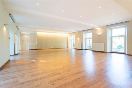 Buitengewoon huis met vier slaapkamers in Mons Obourg,Saint-Denis - Photo 2