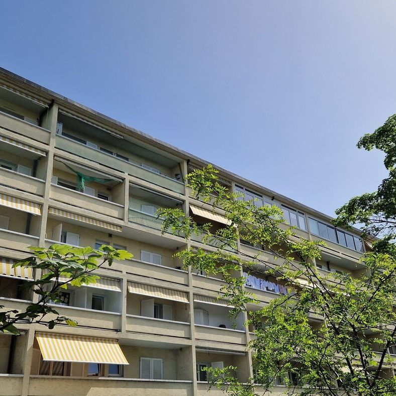 Appartement de 2.5 pièces avec balcon - Photo 2