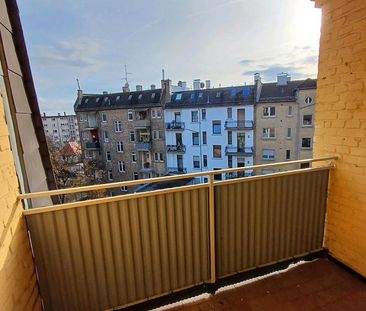 2 Zimmer Dachgeschoss Hobbyraum mit Küche,Balkon und WC - Photo 1
