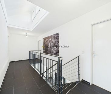 Maison mitoyenne exclusive de 5,5 pièces dans un endroit ensoleillé... - Foto 4