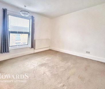3 bedroom terraced house to rent - Photo 6