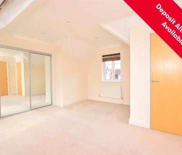 The Quadrangle, Lumley Road, Horley, Surrey, RH6 - Photo 3