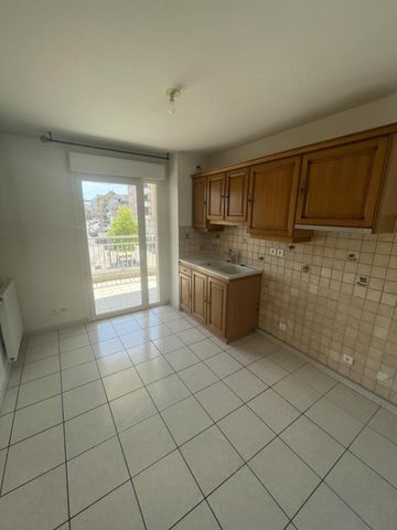 Location Appartement 3 pièces 72m² RUMILLY 74150 - Photo 3