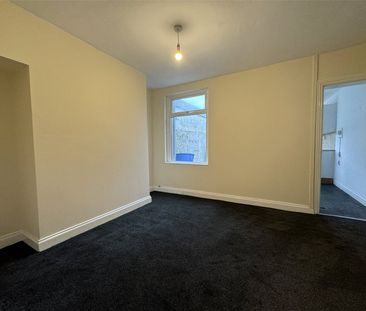 2 Bedroom Terraced - Photo 6