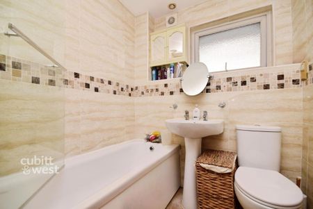 1 bedroom in a house share to rent - Photo 3