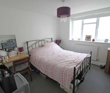 Rayleigh Road, Eastwood - Photo 5