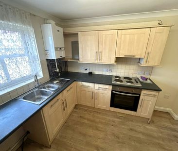 Maisonette to rent on - Photo 4