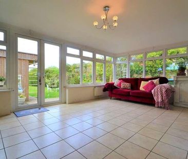 Five Oaks, Nr Billingshurst, West Sussex, RH14 - Photo 4