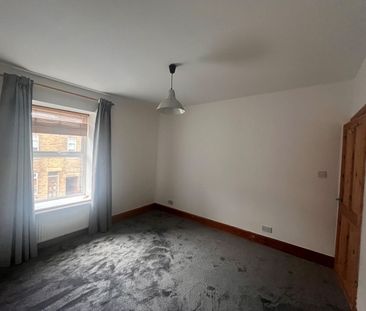 2 Bed Terraced House, Lydgate Lane, S10 - Photo 3