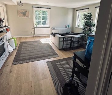 Långedragsvägen, Västra Frölunda - Photo 1