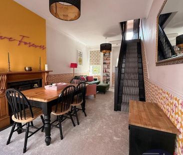 2 bedroom terraced house to rent - Photo 2