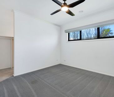 Light-Filled Living with Space, Style & Side Access - Photo 5