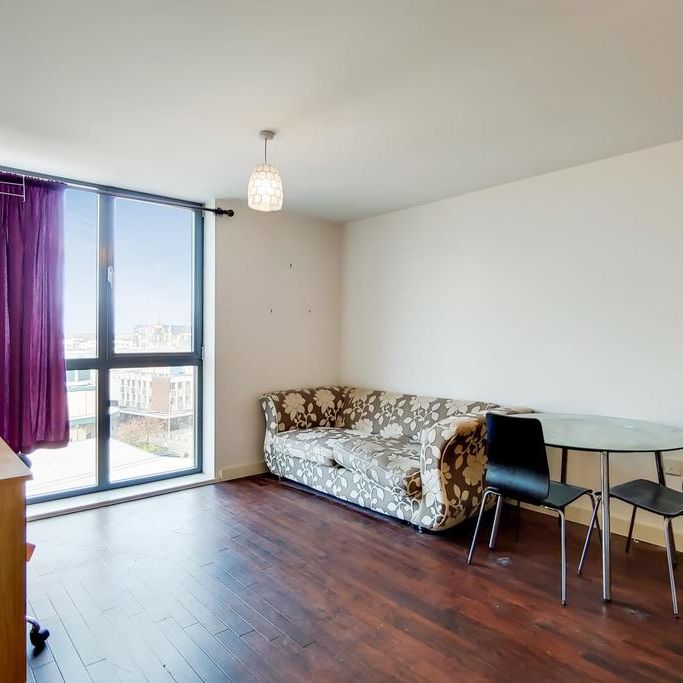1 bedroom flat to rent - Photo 1