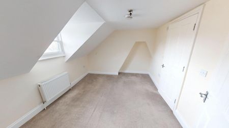 5 bedroom flat to rent - Photo 3
