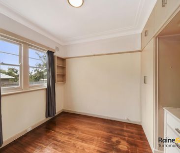 653 Pacific Highway, Mount Colah NSW 2079 - House For Rent | Domain - Photo 2