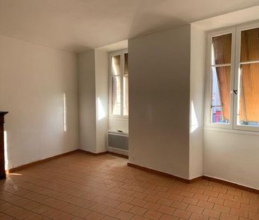 Location Appartement 2 pièces 41m² LES VANS 07140 - Photo 1