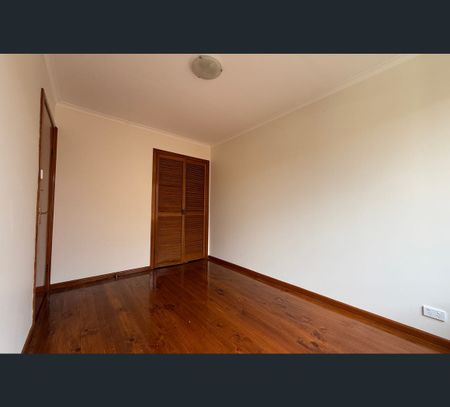 4/48 Geach Street, Dallas, Vic 3047 - Photo 2