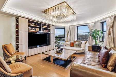 4 bedroom flat to rent - Photo 3