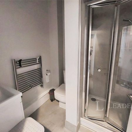 Studio to rent - Photo 3