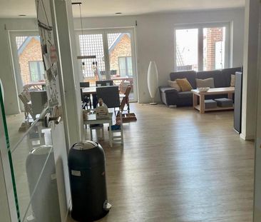 Einzigartige 4 Zimmer Obergeschosswohnung - Foto 1