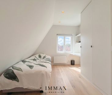 Uniek bemeubeld triplex appartement met 4 slaapkamers - Foto 1