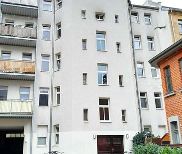 Neu! Großzügiges & modernes Single-Apartment mit Einbauküche - Photo 1