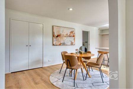 RECENTLY RENOVATED IN BERWICK - Photo 4