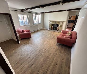 2 bedroom terraced house to rent - Photo 4
