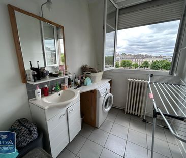Location Appartement 2 pièces 58m² LAVAL 53000 - Photo 4