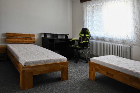 Pronájem bytu 2+1 66 m² - Fotografie 4