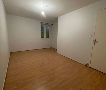 Location Appartement 2 pièces 52m² - Photo 4