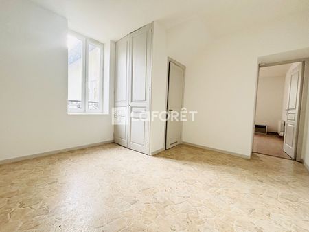 Apartment - Photo 2