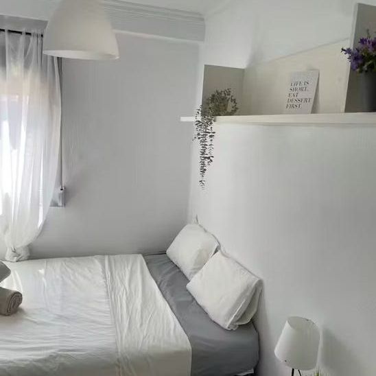 Carrer de Jerónima Galés, Valencia, Valencian Community 46017 - Photo 1