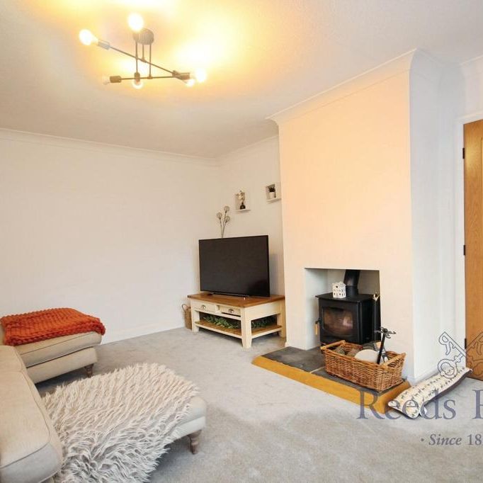 4 bedroom detached house to rent - Photo 1