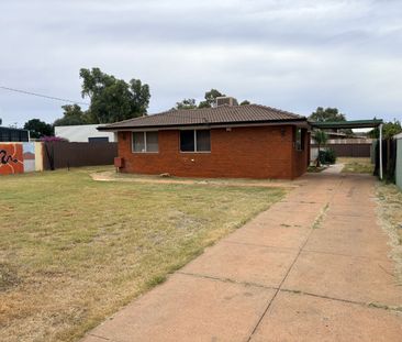 FAMILY HOME WITH LARGE YARD - Photo 1