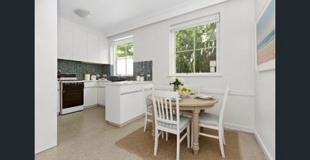 Located In Quiet Tree Lined Street - Photo 5