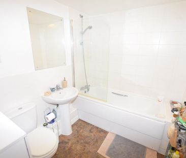 1 bedroom flat to rent - Photo 6