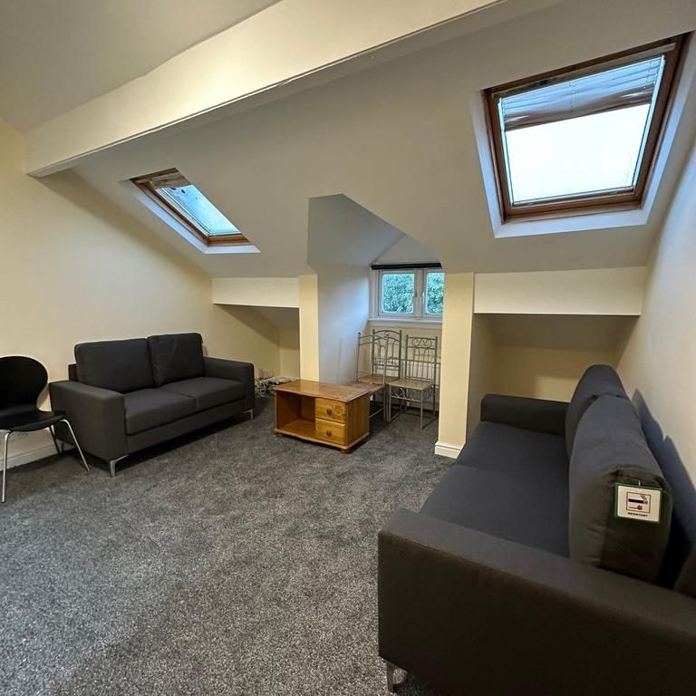 3 bedroom apartment to rent - Photo 1