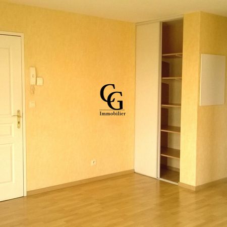 Location Appartement 2 pièces 37m² CHATEAU THEBAUD 44690 - Photo 4