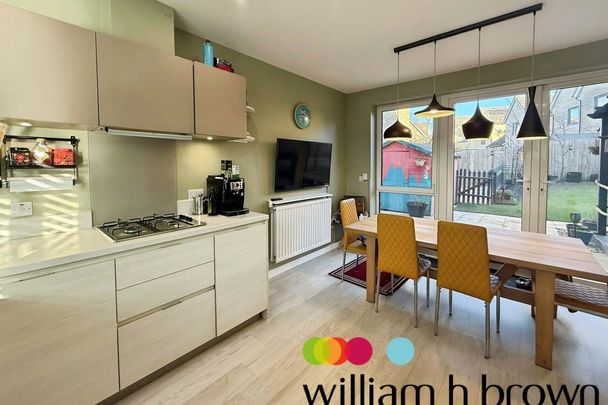 Endeavour Way - Photo 1