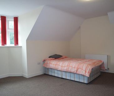 1 bedroom in a house share to rent - Photo 3