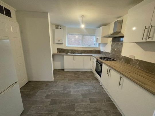 Waterside, Netherton, L30 0RA - Photo 1