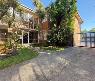 Spacious Ground Floor Apartment in Prime Northcote Location - Photo 6